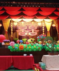 Happy Swan Balloon Decoration